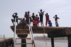 Begrüßungskomitee in Tendeba