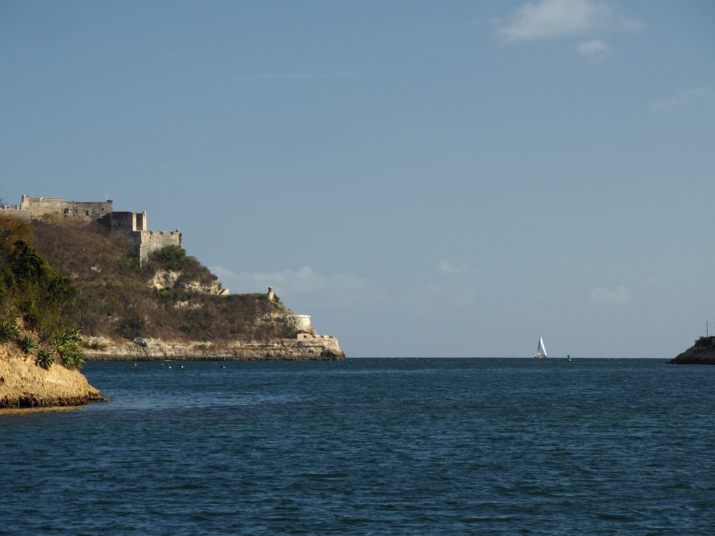 Ein spanisches Fort in der Bucht von Santiago de Cuba