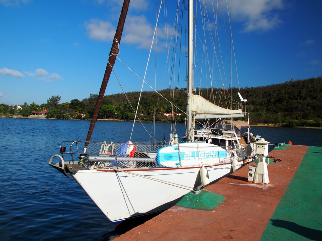 Die ARACNAGA in der Marina von Santiago de Cuba