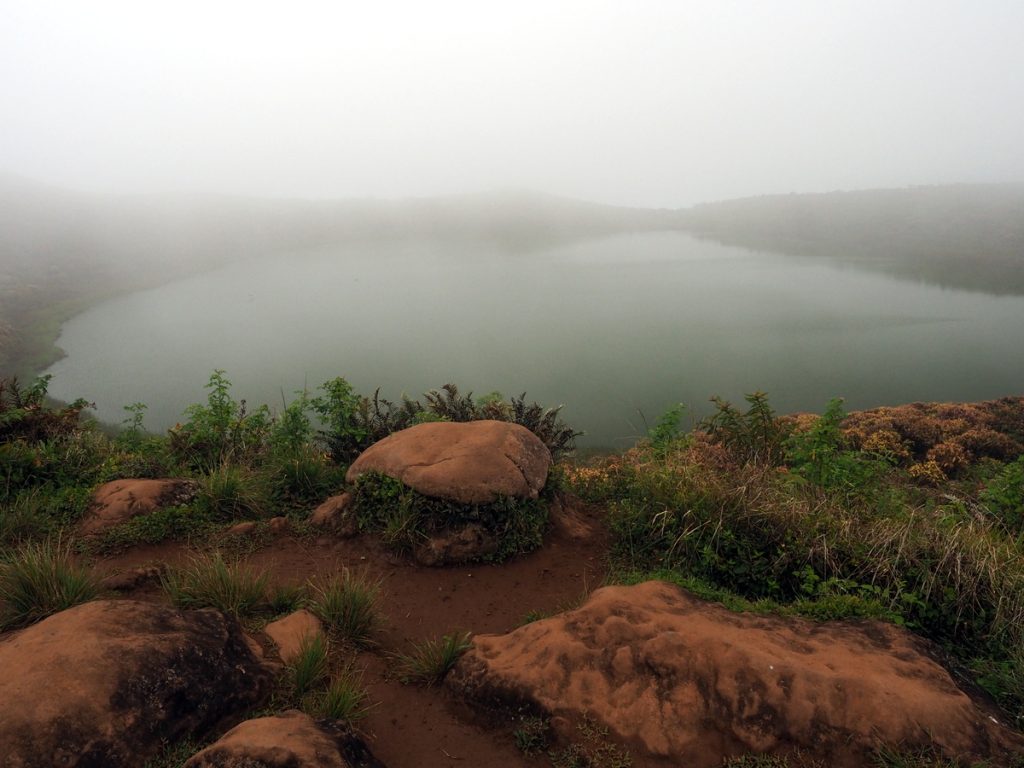 Der Kratersee des Vulkans