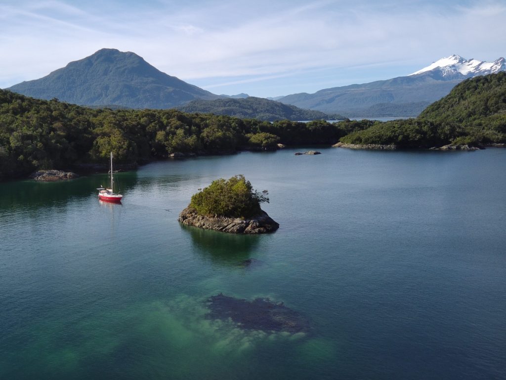 Die ARACANGA vor Anker