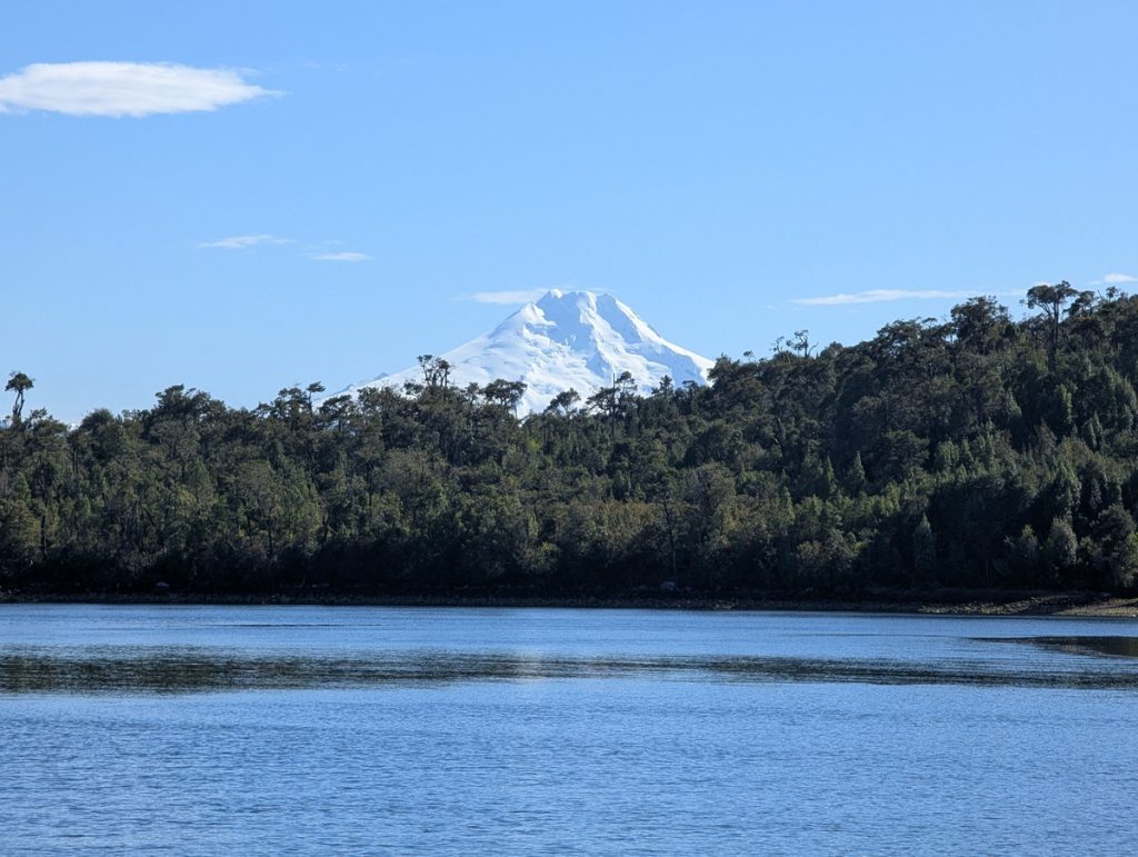 Der Vulkan Macá weist den Weg nach Chacabuco