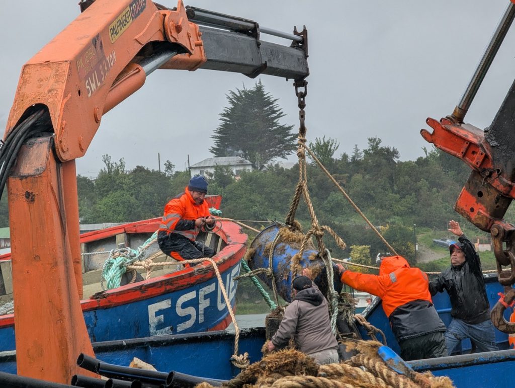 Sturm in Chacabuco. Es werden zusätzliche Bojensteine gelegt
